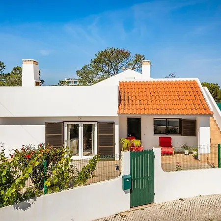 Solar Do Castelo With Pool Holiday home
