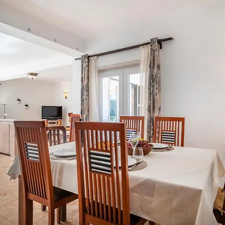Gasthuis Solar Do Castelo With Pool & Private Albufeira