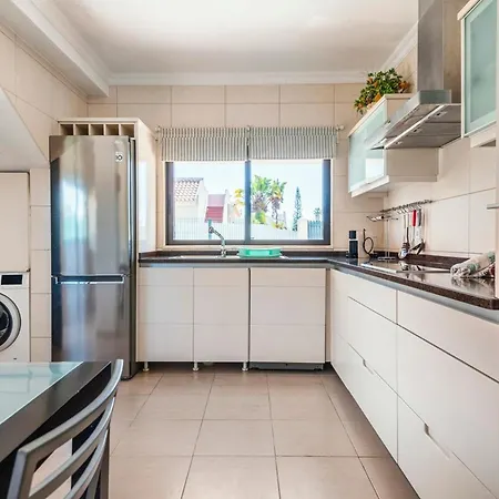 Solar Do Castelo With Pool & Private Albufeira