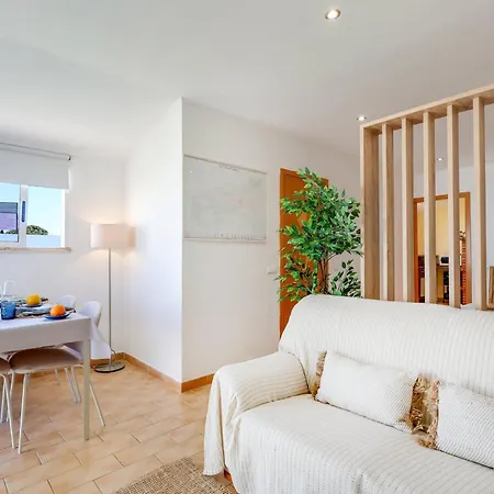 Gasthuis Solar Do Castelo With Pool & Private
