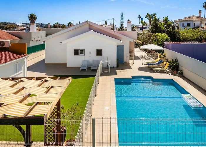 Villa Solar Do Castelo With Pool & Private Albufeira