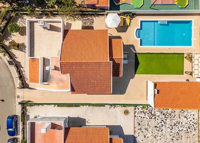 Solar Do Castelo With Pool & Private Albufeira